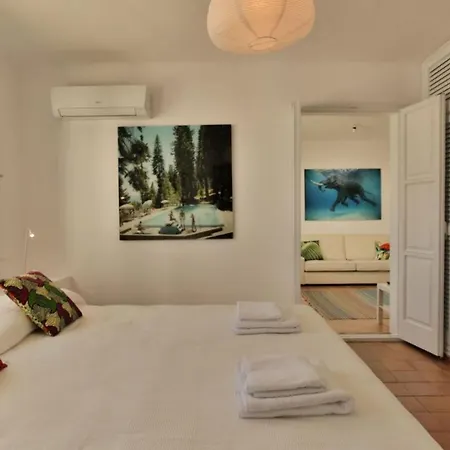 Newly Rebuilt Stylish Apartment *